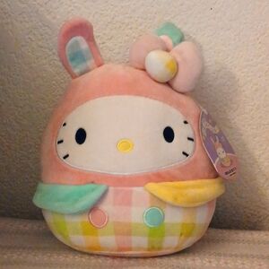 Hello Kitty squishmallow